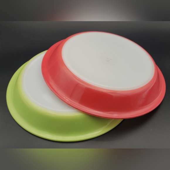 Pyrex Other - Vintage Retro Pyrex Pie Plates in Lime Green and Flamingo Red
